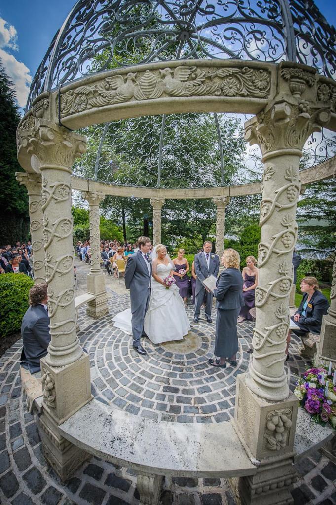 The Saddleworth Hotel Diggle Bagian luar foto