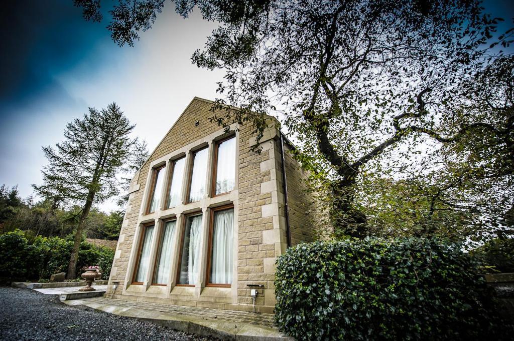 The Saddleworth Hotel Diggle Bagian luar foto