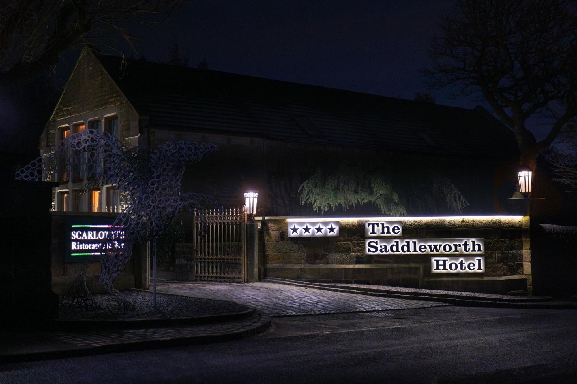 The Saddleworth Hotel Diggle Bagian luar foto