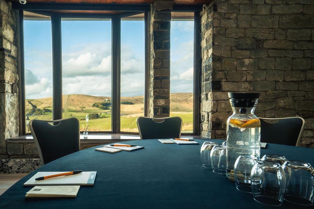 The Saddleworth Hotel Diggle Bagian luar foto