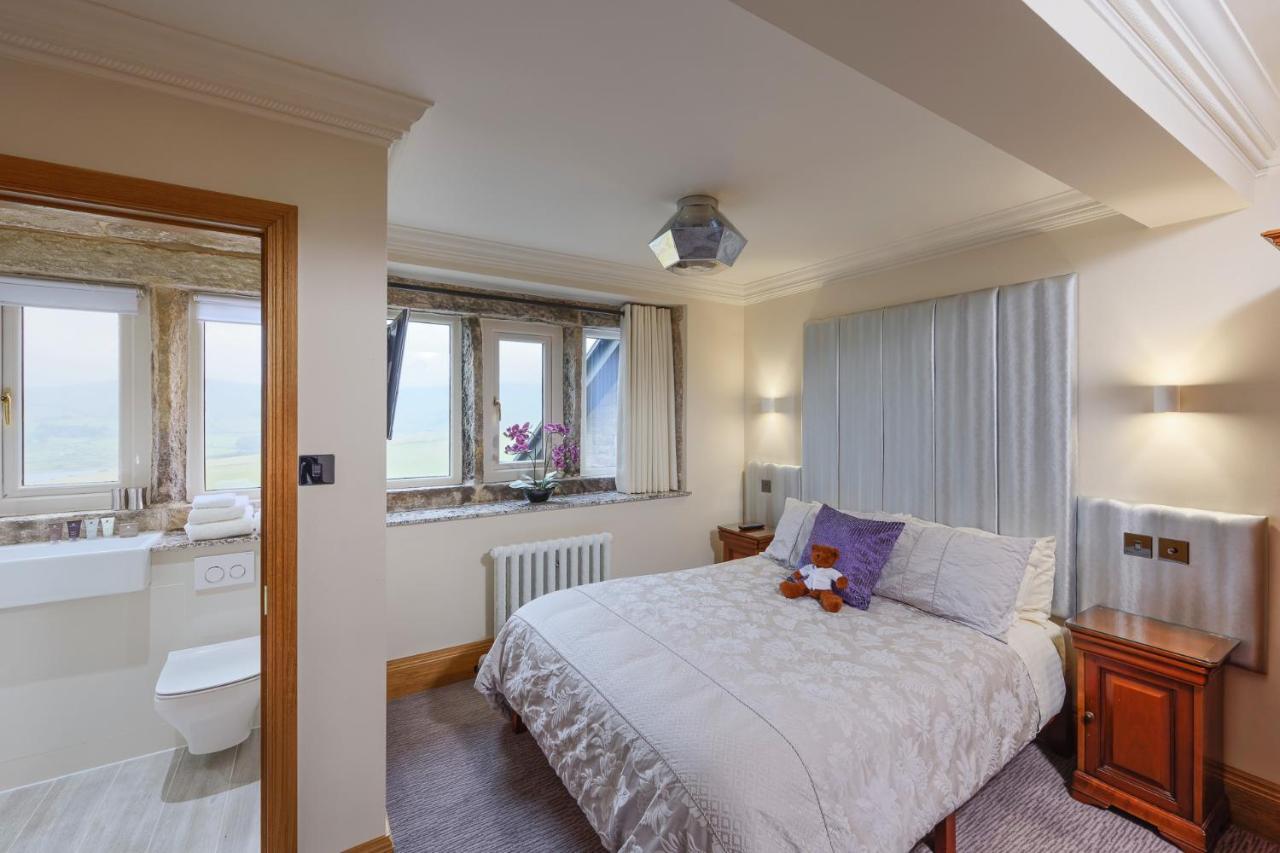 The Saddleworth Hotel Diggle Bagian luar foto